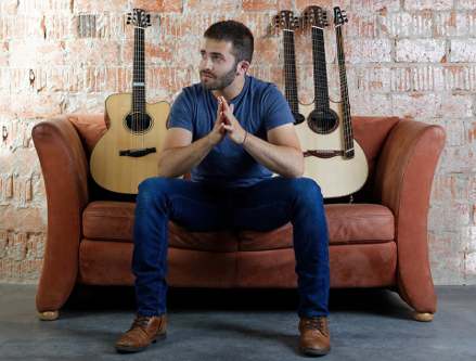 lucastricagnoli_439x333px